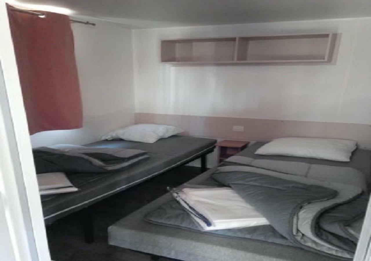 Mobilhome Saint Julien En Born Exterior foto