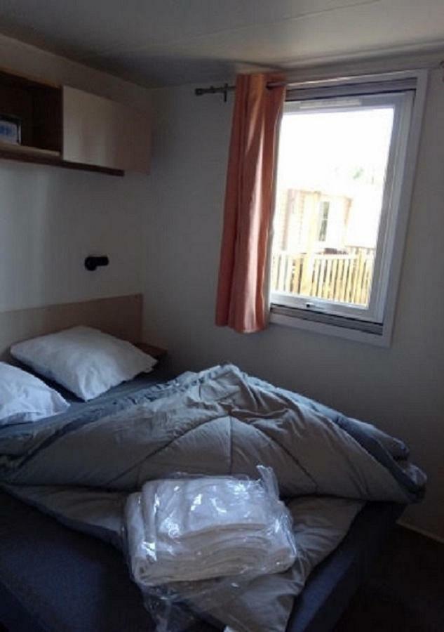 Mobilhome Saint Julien En Born Exterior foto